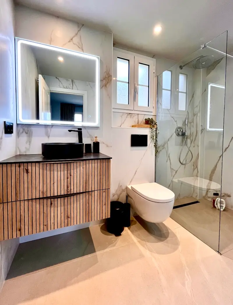 Villa bedroom