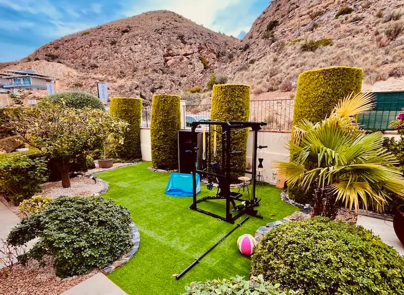 Outdoor dining or BBQ area